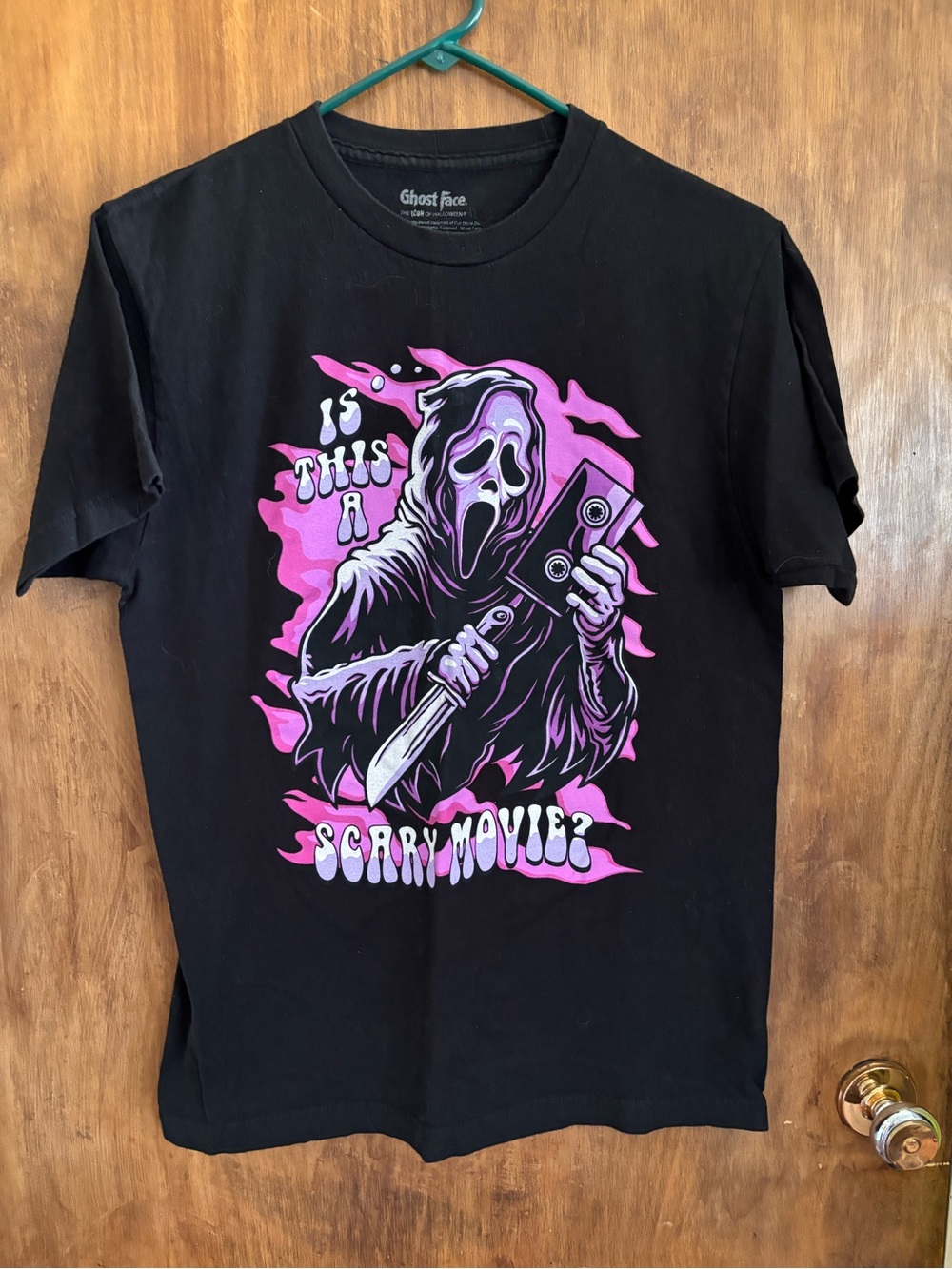 Ghost Face Women’s Black Graphic Tee with Pink Horror Print